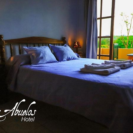 Hotel Los Abuelos Ел Собербио Екстериор снимка